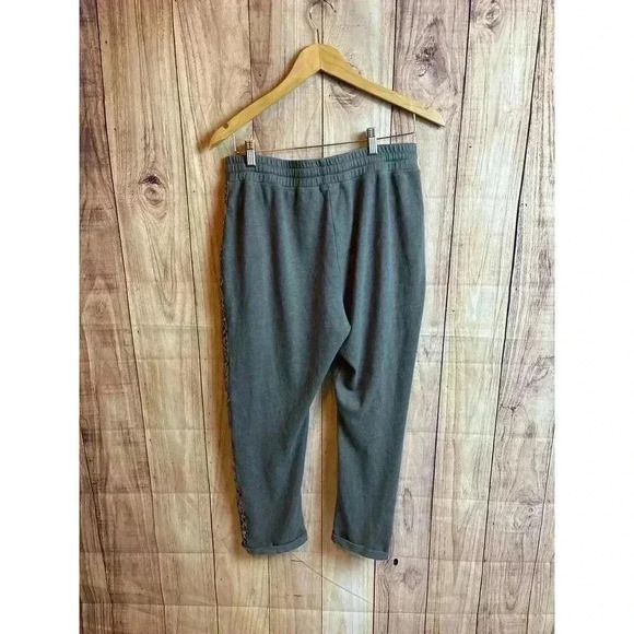 Sundry Leopard Trim Trouser Sweatpants Green Gray Color Size 3 L - Picture 6 of 8